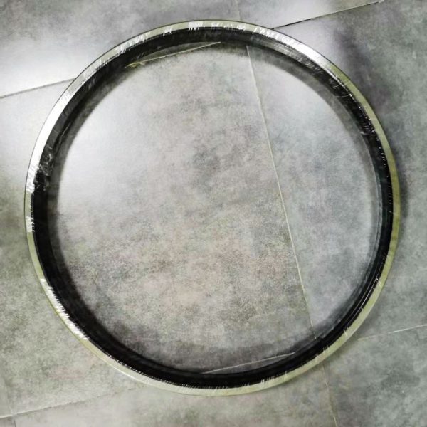 Supply SA type double skeleton single lip skeleton oil seal for large size cement plant roller press, china supplier good quality