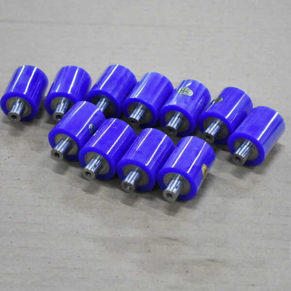 ,china suplier good quailitySilicone dust removal roller blue cleaning rubber roller dust removal rubber roller silicone roller manufacturer non-standard laminating roller