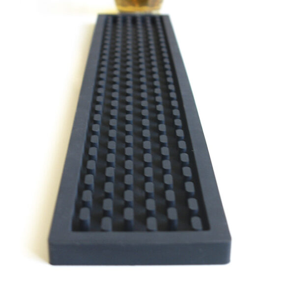 Liin Amazon cross-border spot bar supplies heavy-duty silicone bar mat long strip solid color bar drain pad,china factory manufacture