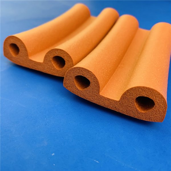 Extruded silicone foam strip sponge foam strip can be customized shape bending resistant cabinet silicone foam strip, china supplier good quality