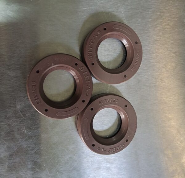 Production of agricultural oil seal skeleton oil seal Deere header oil seal fluorine rubber skeleton oil seal can be customized, china manufacturer cheap price